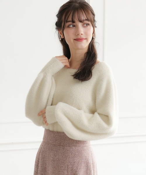 ASTORIA ODIER(アストリアオディール)の「フェザーヤーンボリュームスリーブニット(ニット/セーター・レディース・アイボリー/ブルー/グレイッシュベージュ/ピンク・MEDIUM)」の6枚目の写真