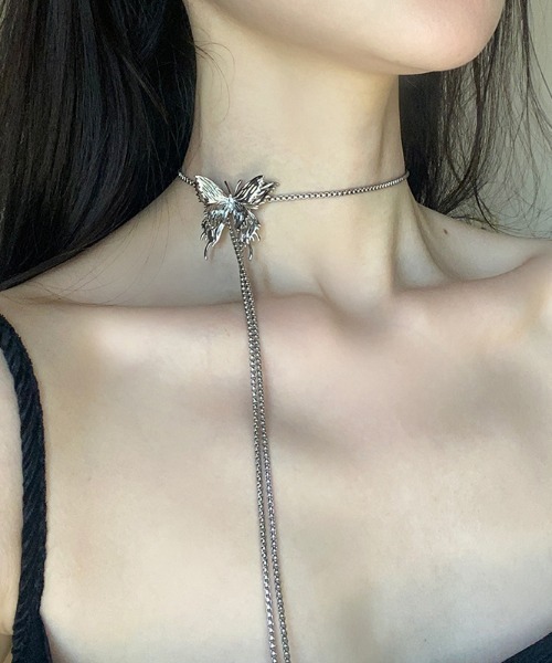 Vipoa（ヴィポア）の「ANTIQUE BUTTERFLY PENDANT NECKLACE（ネックレス・レディース・シルバー・FREE）」の8枚目の写真