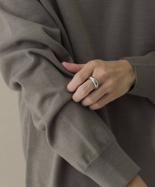 SMELLY（スメリー）の「ワイドシンプルリング（リング・メンズ・シルバー・18）」の5枚目の写真