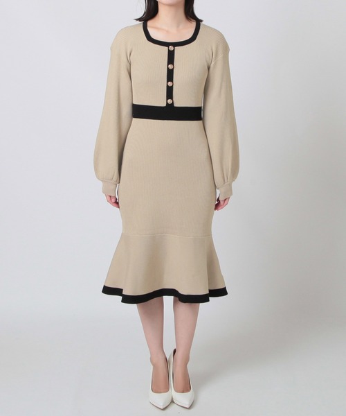 Julia Boutique(ジュリアブティック)の「ミディアム丈・パイピングマーメイドニットワンピース(ワンピース・レディース・ブラック/ベージュ・MEDIUM)」の3枚目の写真
