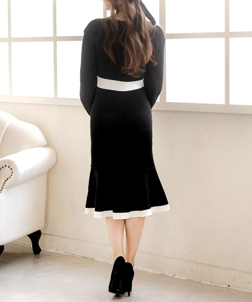 Julia Boutique(ジュリアブティック)の「ミディアム丈・パイピングマーメイドニットワンピース(ワンピース・レディース・ブラック/ベージュ・MEDIUM)」の14枚目の写真