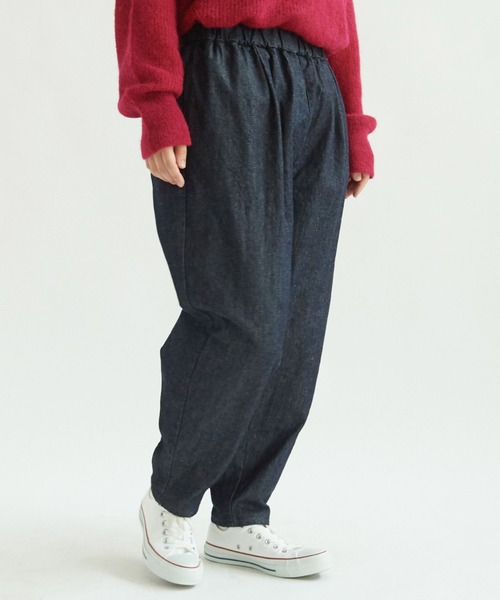 yuni（ユニ　）の「10oz デニム　コクーンパンツ 1701PT003241（デニムパンツ・レディース・インディゴブルー/ブラック・S/M）」の11枚目の写真