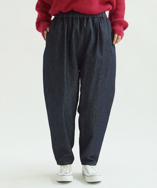 yuni（ユニ　）の「10oz デニム　コクーンパンツ 1701PT003241（デニムパンツ・レディース・インディゴブルー/ブラック・S/M）」の9枚目の写真