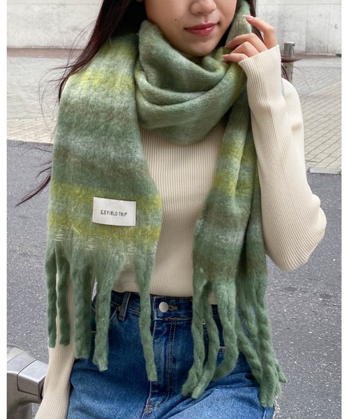 3.3 Field Trip （3.3フィールドトリップ）の「【UNISEX】3.3 Field Trip／マルチストライプ マフラー　2995801（マフラー・レディース・グレー/グリーン/キャメル・FREE）」の2枚目の写真