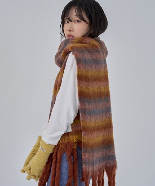 3.3 Field Trip （3.3フィールドトリップ）の「【UNISEX】3.3 Field Trip／マルチストライプ マフラー　2995801（マフラー・レディース・グレー/グリーン/キャメル・FREE）」の5枚目の写真