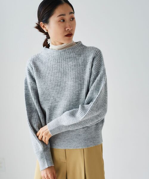 le.coeur blanc（ルクールブラン）の「ボトルネックラメリブニット（ニット/セーター・レディース・ライトグレー/ブルー/ベージュ・38）」の11枚目の写真