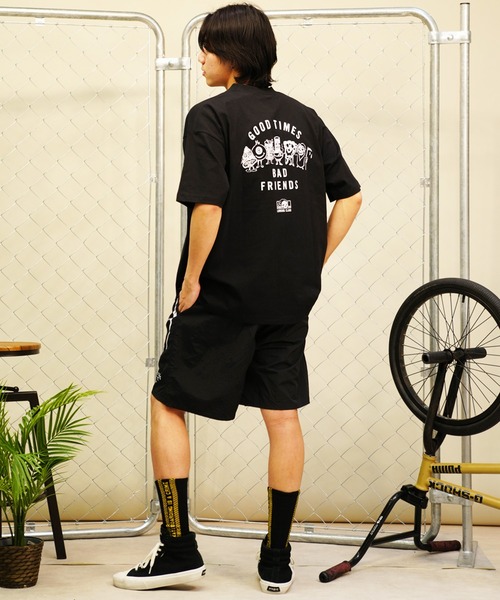 LURKING CLASS（ラーキングクラス）の「【ムラサキスポーツ限定】LURKING CLASS/ラーキングクラス バックプリント オーバーサイズTシャツ ST24STM04（Tシャツ/カットソー・メンズ・ブラック/ホワイト/サンドベージュ・M/L/XL）」の21枚目の写真
