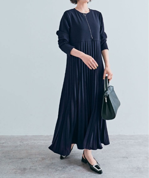 8/15迄値下　プリーツプリーズ　25年4月マンスリー　ワンピース セール】「mochiz」全方向 ストレッチ プリーツ 切り替え ワンピース