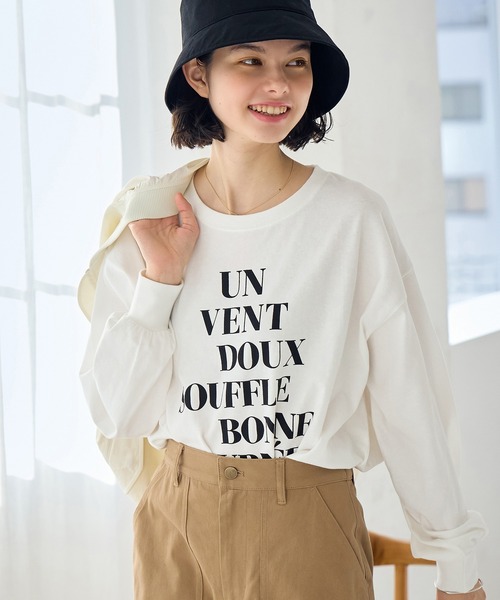 ROPE' PICNIC(ロペピクニック)の「オーバーサイズロゴロンT/リンクコーデ(Tシャツ/カットソー・レディース・オフホワイト/ネイビー/ピンク/キナリ・38)」の2枚目の写真