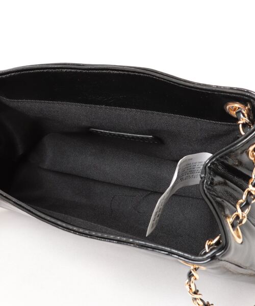 FOREVER 21（フォーエバー トゥエンティーワン）の「チェーンフラップバッグ（ハンドバッグ・レディース・ブラック/ホワイト系その他2・FREE）」の13枚目の写真