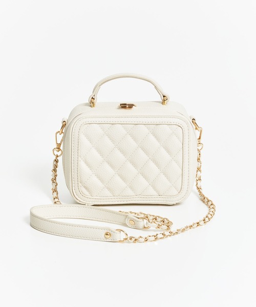 NOELA(ノエラ)の「キルティングスクエアバッグ(ショルダーバッグ・レディース・ブラック/オフホワイト/イエロー・フリー)」の13枚目の写真