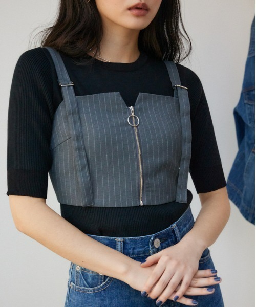 AZUL by moussy（アズールバイマウジー）の「ジップビスチェ（ベスト・レディース・ベージュ/杢グレー・FREE）」の2枚目の写真