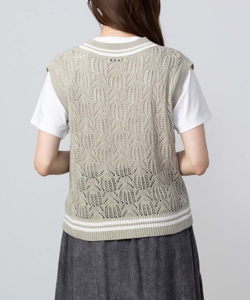 NAVY(ネイビー)の「NAVY チルデンVネックベスト+インナーTシャツセット アンサンブル(アンサンブル・レディース・ミント/ベージュ/ライトグレー・M/L)」の8枚目の写真
