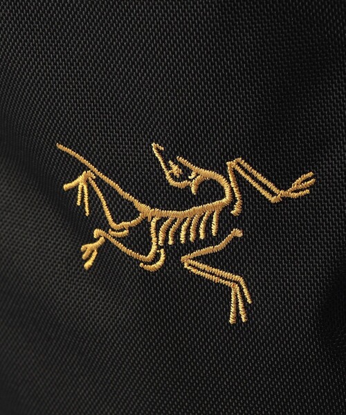 ARC'TERYX（アークテリクス）の「ARC' TERYX/アークテリクス Mantis 16 Backpack/マンティス16 バックパック（バックパック/リュック・メンズ・その他9/ブラック/インディゴブルー・ﾌﾘ-）」の11枚目の写真