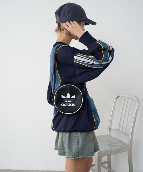国内即発【adidas】アディカラー クラシック ラウンドバッグ adidas（アディダス）の「【adidas/アディダス】アディカラー