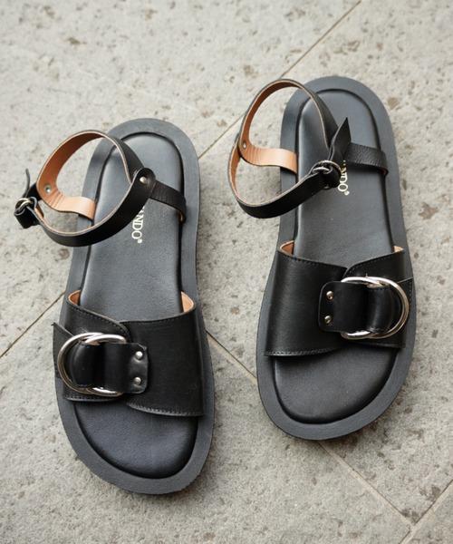 CAMINANDO（カミナンド）の「CAMINANDO(カミナンド) ANKLE STRAP PLATFORM SANDALS/2426/（サンダル・レディース・ブラック/キナリ/その他6・6/7/8）」の18枚目の写真