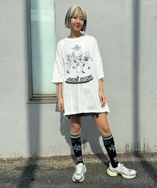 Candy Stripper（キャンディストリッパー）の「DANCING PSYCHO BIG BIG Tシャツ（Tシャツ/カットソー・レディース・オフホワイト/ブラック/イエロー・2）」の4枚目の写真