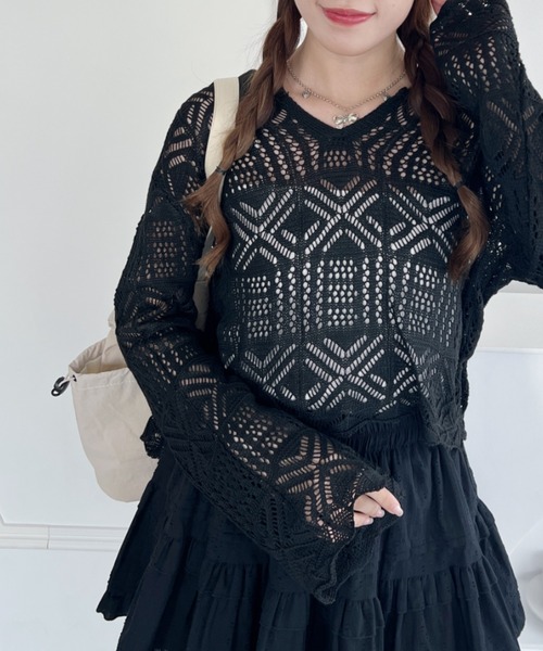 √nuage(ルートニュアージュ)の「透かし編みキーネックサマーニットトップス(Tシャツ/カットソー・レディース・ブラック/アイボリー・FREE)」の11枚目の写真