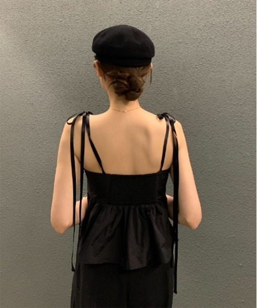 by muni:r(バイ ムニール)の「フリルリボンキャミビスチェ(シャツ/ブラウス・レディース・ホワイト/ブラック・FREE)」の13枚目の写真