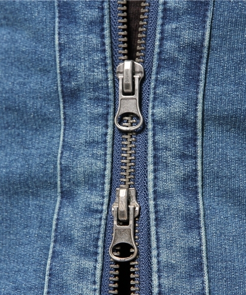 Denime(ドゥニーム)の「カットデニムバンドカラージャケット(ノーカラージャケット・メンズ・ブルー/ネイビー・X-LARGE/MEDIUM/LARGE)」の5枚目の写真