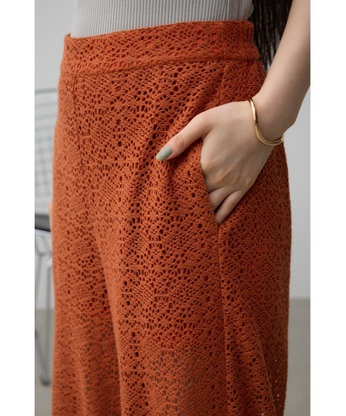 AZUL by moussy（アズールバイマウジー）の「レースワイドパンツ（その他パンツ・レディース・アイボリー/ブラック/オレンジ・MEDIUM/SMALL）」の12枚目の写真