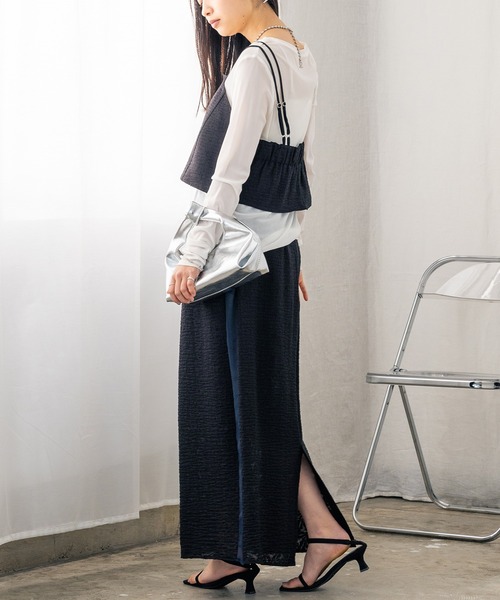 hunch（ハンチ）の「シアージャガードビスチェ（ベスト・レディース・オフホワイト/ブラック/カーキ・FREE）」の4枚目の写真