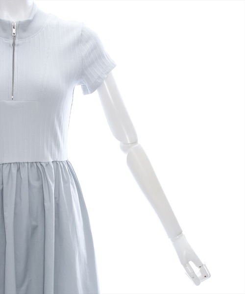 clear（クリア）の「布帛切替ハーフジップノースリーブワンピース［大人 カジュアル］≪再入荷≫（ワンピース・レディース・ブラック/ブルーグレー・F）」の8枚目の写真