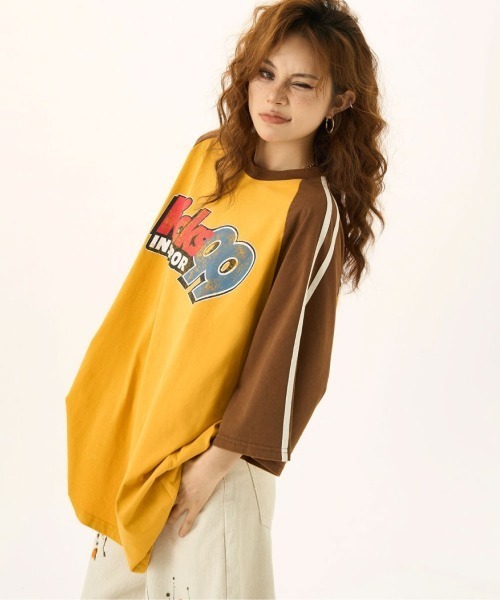 mushwear（マッシュウェア）の「American Retro Distressed Print T-shirt（Tシャツ/カットソー・メンズ・イエロー/ネイビー・MEDIUM/X-LARGE/LARGE/SMALL）」の7枚目の写真