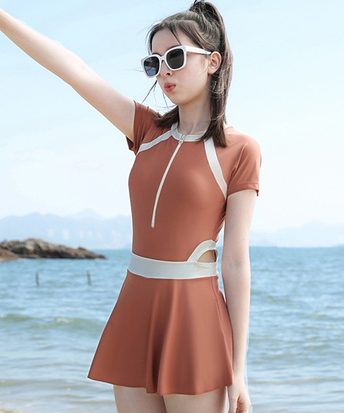 キッズ水着 半袖バイカラーハーフジップカットワンピ風オールインワン