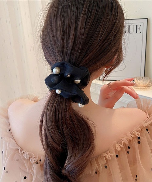 TONE SELECT GOODS(トーンセレクトグッズ)の「【resonance】シフォン ラメ×パール シュシュ(シュシュ・レディース・シルバー/ゴールド/ブロンズ/ブラック・FREE)」の9枚目の写真