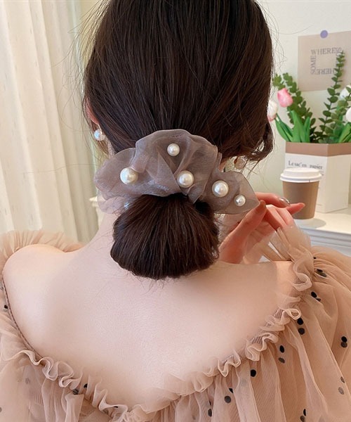 TONE SELECT GOODS(トーンセレクトグッズ)の「【resonance】シフォン ラメ×パール シュシュ(シュシュ・レディース・シルバー/ゴールド/ブロンズ/ブラック・FREE)」の12枚目の写真