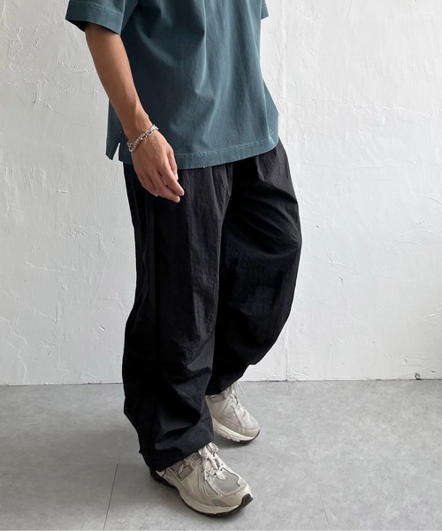 NO NEED(ノーニード)の「カラーナイロン イージーパンツ /ユニセックス(その他パンツ・メンズ・ライム/ピンク/ライトグレー/ブラック/ライトブルー・L/M)」の7枚目の写真