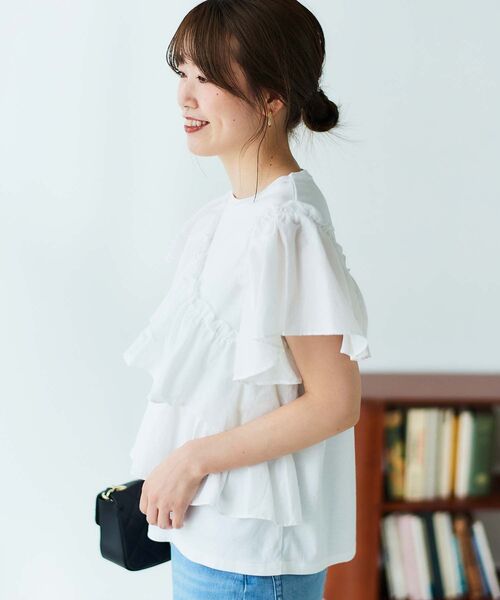 le.coeur blanc（ルクールブラン）の「アシメティアードフリルカットソー（Tシャツ/カットソー・レディース・ブラック/オフホワイト・38）」の5枚目の写真