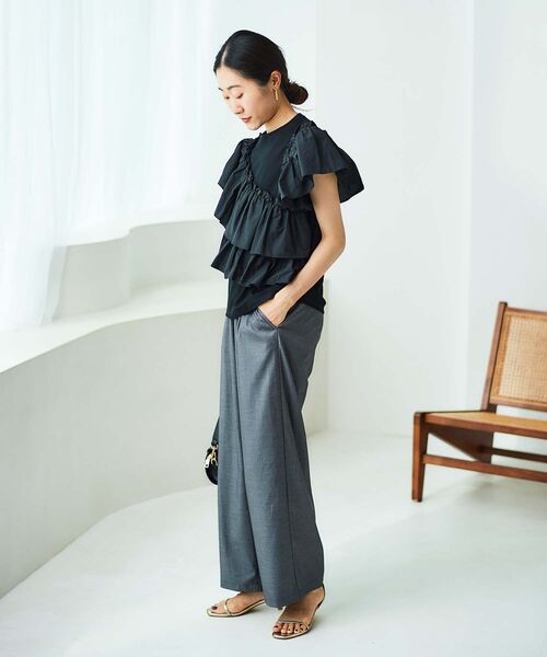 le.coeur blanc（ルクールブラン）の「アシメティアードフリルカットソー（Tシャツ/カットソー・レディース・ブラック/オフホワイト・38）」の20枚目の写真