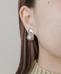 SMELLY | メタルデフォルメドロップイヤリング(イヤリング)