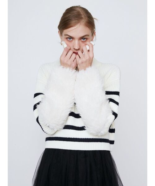 CALNAMUR(カルナムール)の「FLUFFY SLEEVE HALF ZIP KNIT/フラッフィースリーブハーフジップニット(ニット/セーター・レディース・ホワイト/グレー/ネイビー・FREE)」の7枚目の写真
