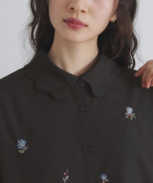 somari imagination(ソマリ イマジネーション)の「花柄刺繍シャツ(シャツ/ブラウス・レディース・ブラック/オフホワイト・1/2)」の13枚目の写真