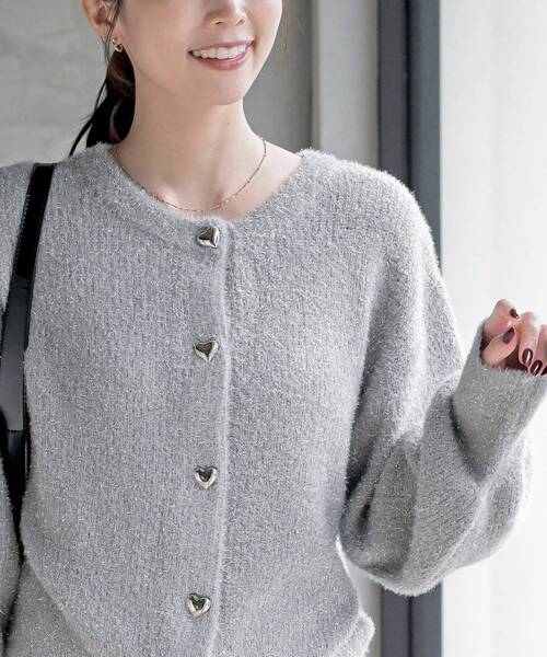 ハートボタンラメフェザークルーネックカーディガン（カーディガン