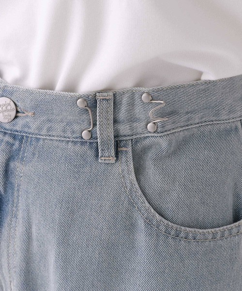 repipi armario（レピピ アルマリオ）の「【NEW！】ホックデニムワイドパンツ（デニムパンツ・キッズ・グレー/ブラック系その他/ブルー系その他/ブルー系その他3/ブルー系その他2/ブルー系その他4/ブラック系その他2/ブラック系その他3/ブルー系その他7/ブルー系その他5/ブルー系その他6/その他/ネイビー・SMALL/MEDIUM/LARGE）」の17枚目の写真