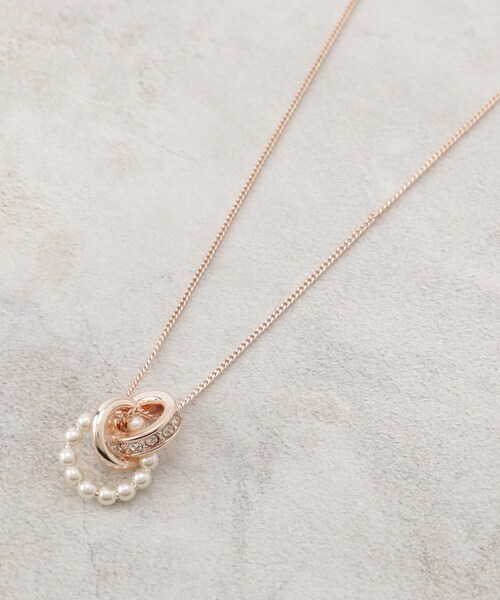 grove（グローブ）の「パール調ビジューリングY字ネックレス【入卒対応可】（ネックレス・レディース・シルバー/ピンクゴールド/ゴールド・00）」の3枚目の写真