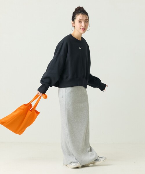 NIKE（ナイキ）の「限定展開 NIKE/ナイキ W NSW スタイル フリース ロングスリーブ クルー OOS（セットアップ対応）（スウェット・レディース・グリーン/ホワイト/ブラック・MEDIUM/LARGE）」の7枚目の写真