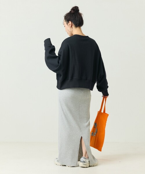 NIKE（ナイキ）の「限定展開 NIKE/ナイキ W NSW スタイル フリース ロングスリーブ クルー OOS（セットアップ対応）（スウェット・レディース・グリーン/ホワイト/ブラック・MEDIUM/LARGE）」の8枚目の写真