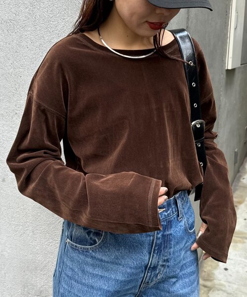 CIAOPANIC TYPY（チャオパニックティピー）の「サイドスリットシアーフロッキーベロア見えトップス（Tシャツ/カットソー・レディース・オフホワイト/グレー/ブラック/カーキ/キャメル/ブラウン・ONE SIZE）」の5枚目の写真