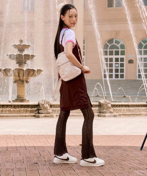 NIKE（ナイキ）の「ナイキ コルテッツ レザー ウィメンズシューズ / Nike Cortez Leather Women's Shoes DN1791-104 Sail（スニーカー・レディース・クリーム・23/24/25/26/27/28/22.5/24.5/23.5/22/29/28.5/25.5/26.5/27.5）」の5枚目の写真