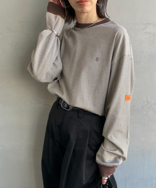 UNIVERSAL OVERALL（ユニバーサルオーバーオール）の「[UNIVERSAL OVERALL/ユニバーサルオーバーオール] 別注 ワンポイントロゴ刺繍 ロングスリーブTシャツ（Tシャツ/カットソー・レディース・ネイビー系/ブラック/サックスブルー/オートミール/ネイビー/ホワイト/ブラウン・S/M/L）」の4枚目の写真