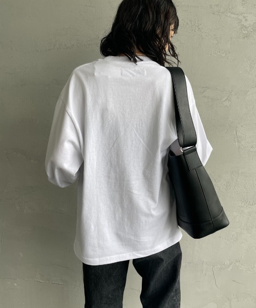 UNIVERSAL OVERALL（ユニバーサルオーバーオール）の「[UNIVERSAL OVERALL/ユニバーサルオーバーオール] 別注 ワンポイントロゴ刺繍 ロングスリーブTシャツ（Tシャツ/カットソー・レディース・ネイビー系/ブラック/サックスブルー/オートミール/ネイビー/ホワイト/ブラウン・S/M/L）」の13枚目の写真