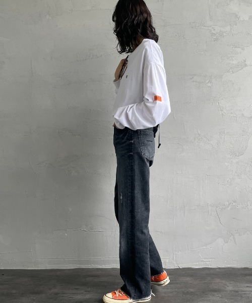 UNIVERSAL OVERALL（ユニバーサルオーバーオール）の「[UNIVERSAL OVERALL/ユニバーサルオーバーオール] 別注 ワンポイントロゴ刺繍 ロングスリーブTシャツ（Tシャツ/カットソー・レディース・ネイビー系/ブラック/サックスブルー/オートミール/ネイビー/ホワイト/ブラウン・S/M/L）」の19枚目の写真