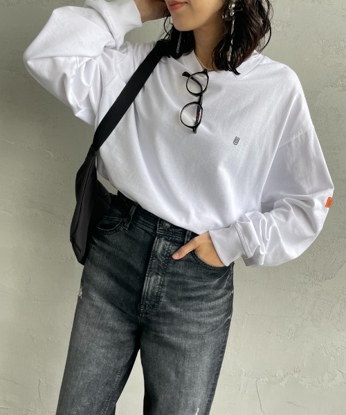 UNIVERSAL OVERALL（ユニバーサルオーバーオール）の「[UNIVERSAL OVERALL/ユニバーサルオーバーオール] 別注 ワンポイントロゴ刺繍 ロングスリーブTシャツ（Tシャツ/カットソー・レディース・ネイビー系/ブラック/サックスブルー/オートミール/ネイビー/ホワイト/ブラウン・S/M/L）」の14枚目の写真