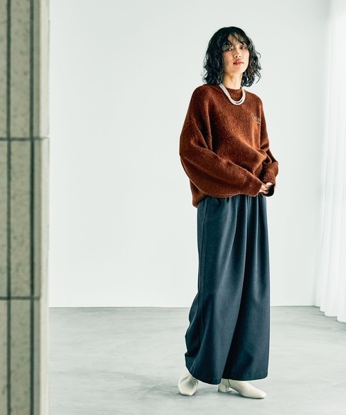 LEPSIM（レプシィム）の「5ゲージプリントロゴプルオーバー　250419（ニット/セーター・レディース・グレー/ブラウン/ネイビー・FREE）」の4枚目の写真