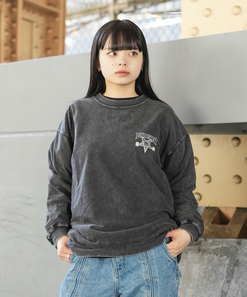 THRASHER(スラッシャー)の「POWDER BREACH L/S T-SHIRTS/THRASHER ピグメント ロンT 長袖Tシャツ ヴィンテージ加工 バックプリント ロゴT ストリート スケーター(Tシャツ/カットソー・メンズ・ブラック×ブルー/ブラック×イエロー/ブラック×グレー/ブラック×ホワイト・MEDIUM/LARGE/X-LARGE)」の14枚目の写真